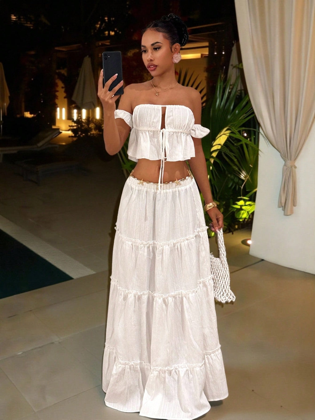 Conjunto Boho-Chic de Dos Piezas: Top Off-the-Shoulder y Falda Maxi Escalonada