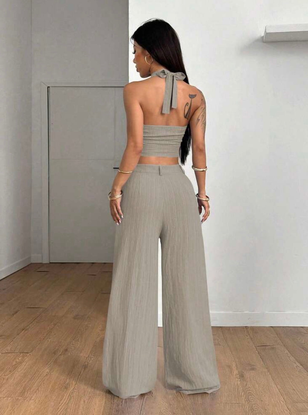 Conjunto Sastrero Danna – Chaleco Halter y Pantalón Wide Leg