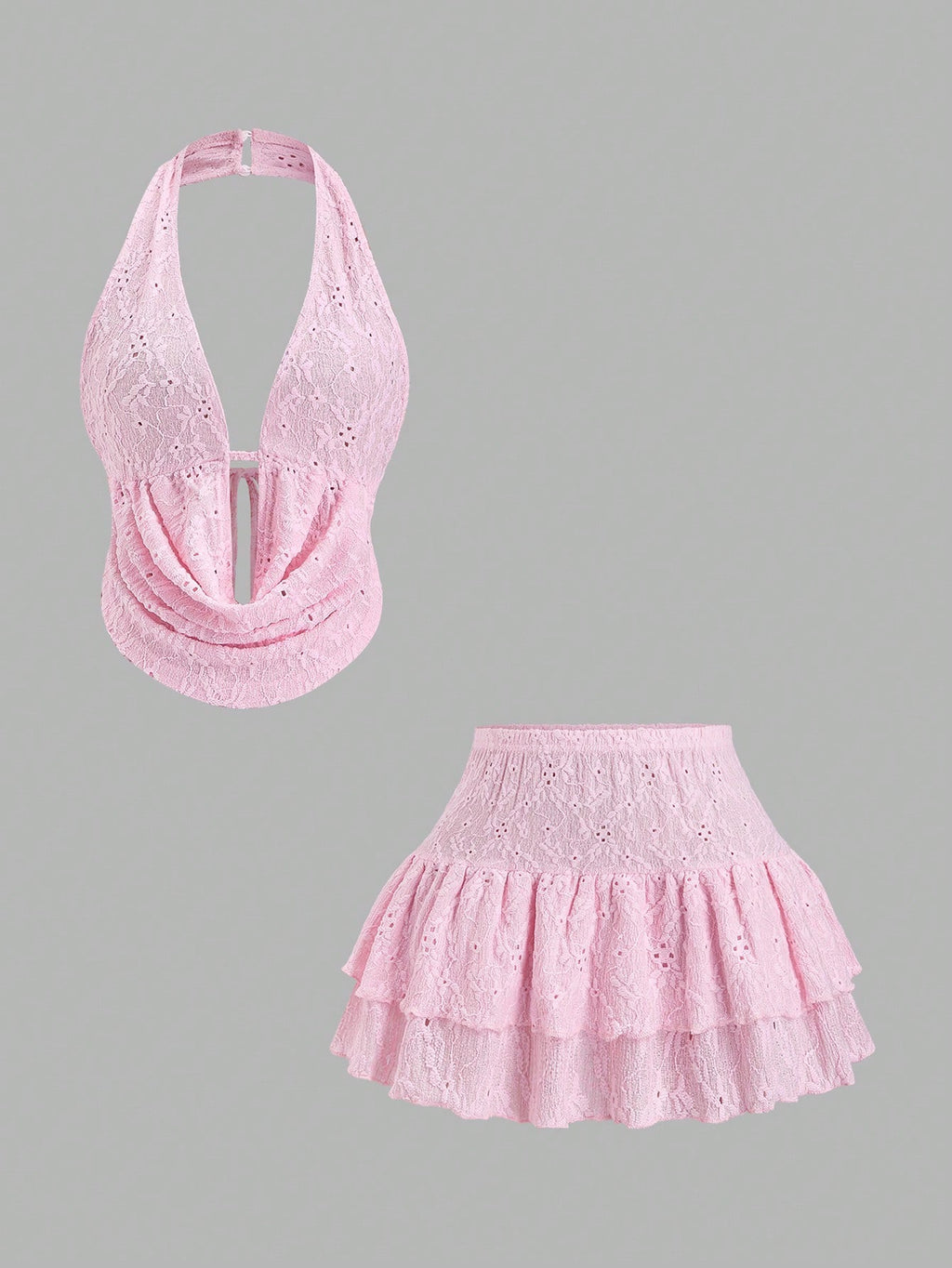 Conjunto Coquette de Dos Piezas: Top Halter Romántico y Minifalda con Volantes