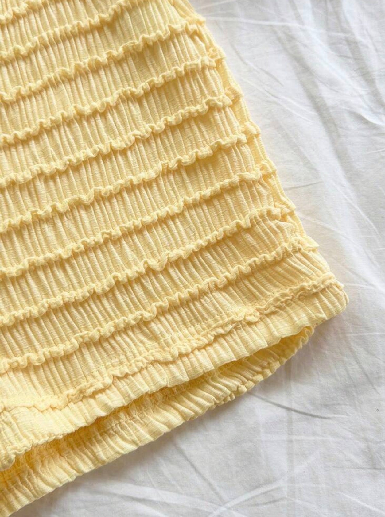 Conjunto de Dos Piezas "Lemon Sorbet" – Top Halter y Shorts de Textura Rugosa
