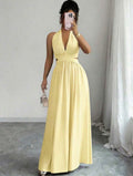 Vestido Largo de Fiesta con Escote Halter y Recortes – Amarillo Pastel