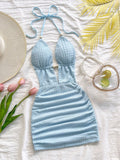 Vestido Playero Texturizado Celeste – Estilo Halter con Recortes (Cut-out)