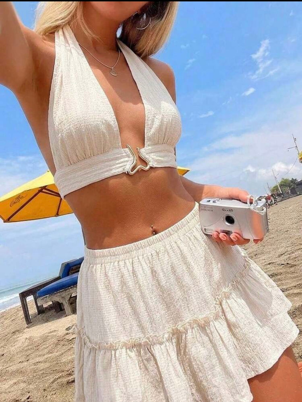 Set Ibiza Sun – Top Halter con Herraje Metálico y Falda con Volados