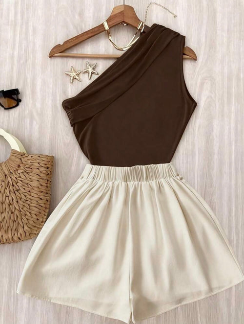 Conjunto de Dos Piezas "Sienna" – Top Asimétrico y Shorts Fluidos