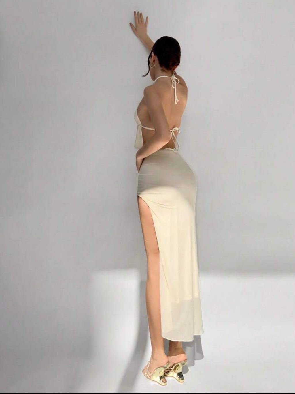 Conjunto "Ivory Muse" – Dos Piezas de Pura Sofisticación