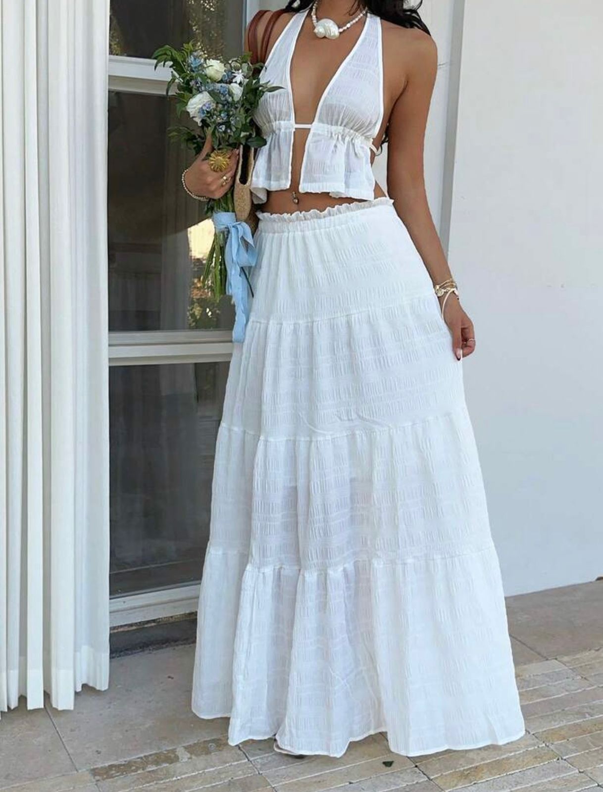 Conjunto Ibicenco de Dos Piezas: Top Halter Fruncido y Falda Maxi Escalonada
