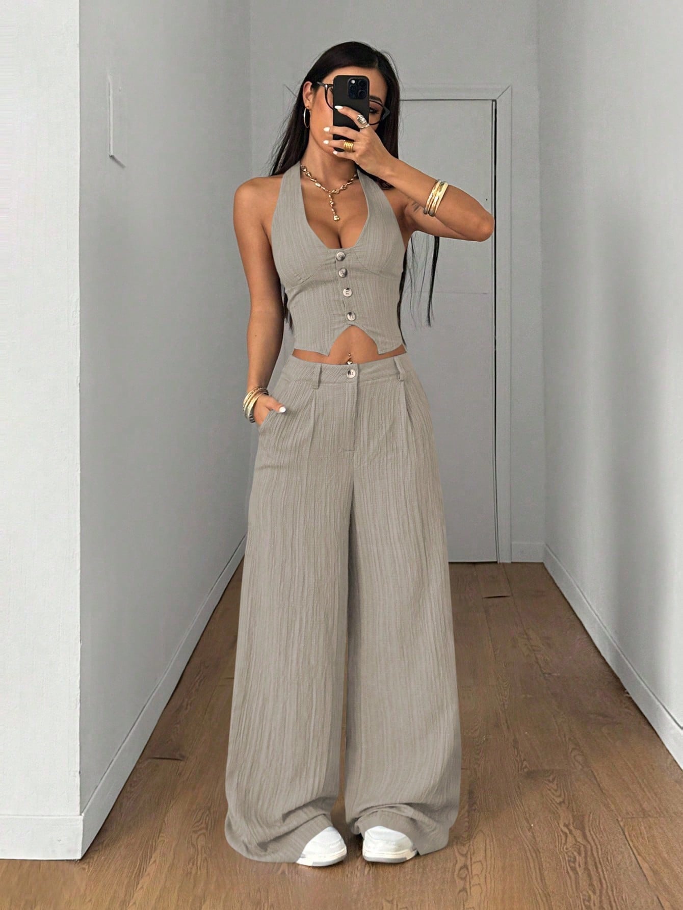 Conjunto Sastrero Danna – Chaleco Halter y Pantalón Wide Leg
