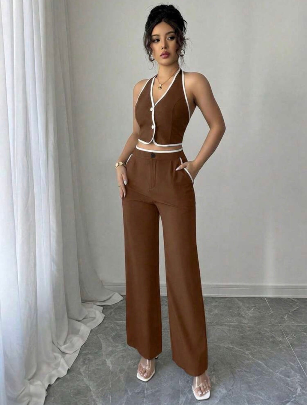 Conjunto Sastrero Dos Piezas "Atenas" – Chaleco Halter y Pantalón Palazzo – Marrón Chocolate