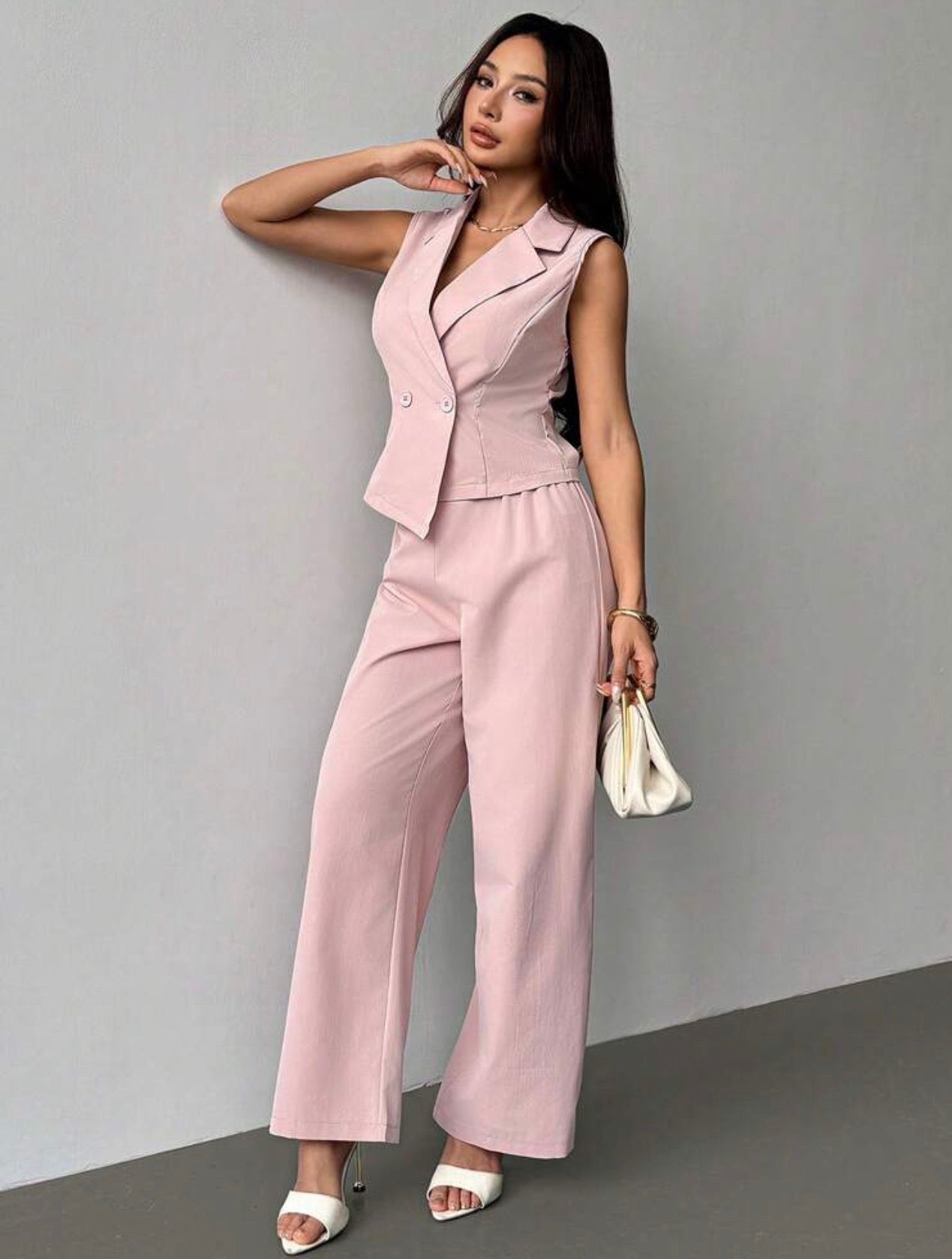 Conjunto Sastrero de Dos Piezas: Chaleco Cruzado y Pantalón de Pata Ancha Verona