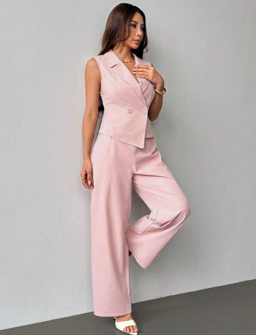 Conjunto Sastrero de Dos Piezas: Chaleco Cruzado y Pantalón de Pata Ancha Verona
