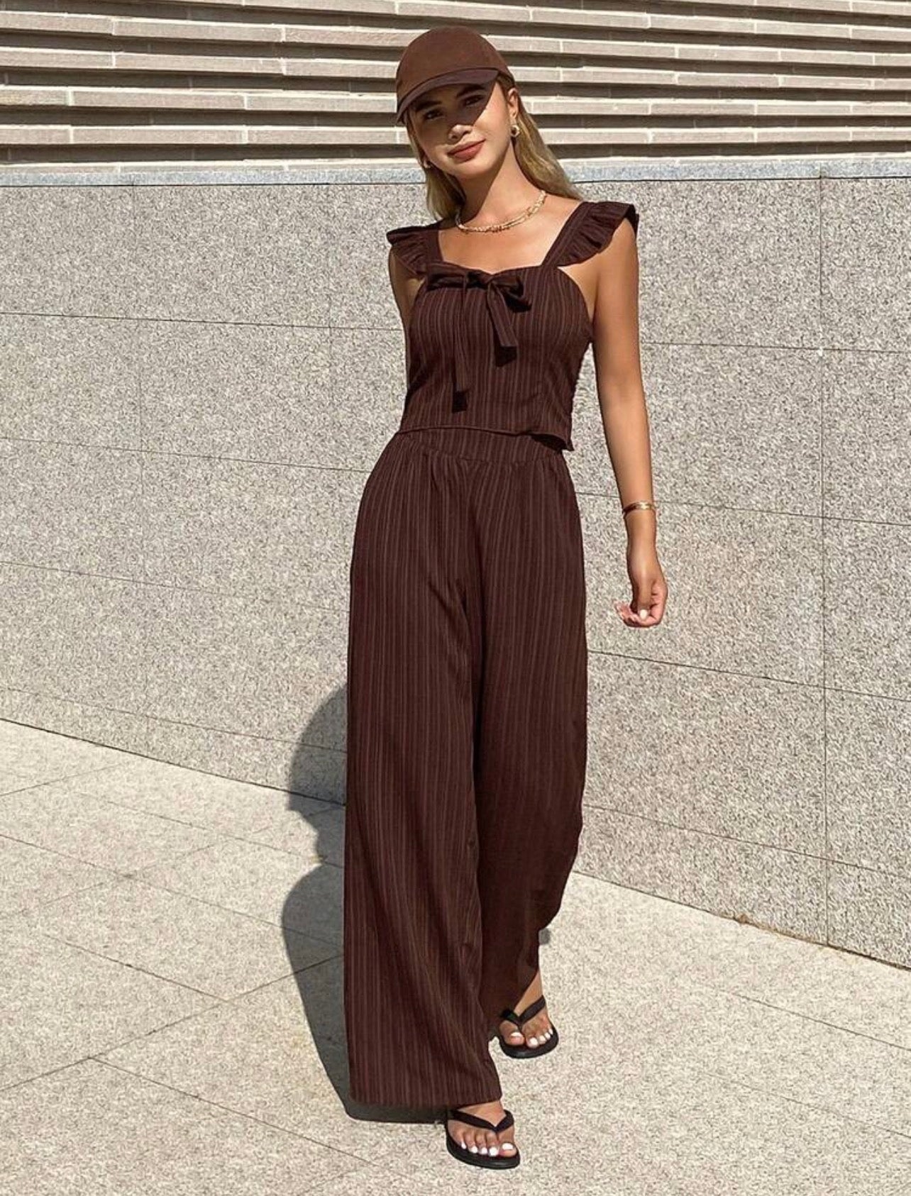 Set Plisado Sahara – Top de Volados con Lazo y Pantalón Wide Leg