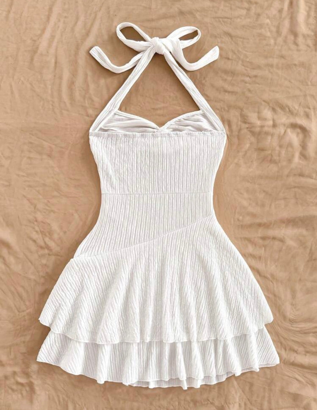 Vestido Mini Ibiza – Halter Texturizado con Doble Volado Asimétrico
