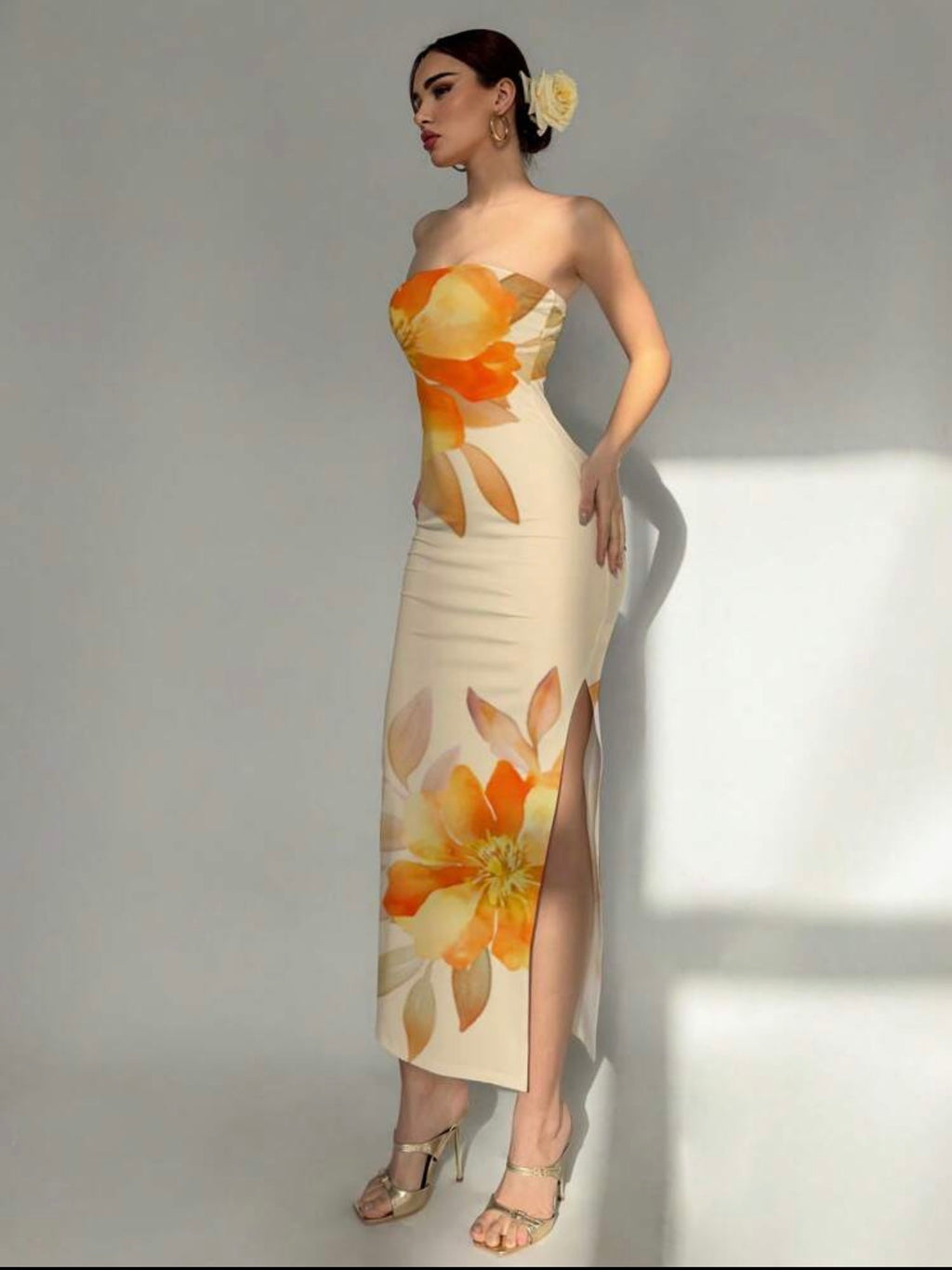 Vestido Maxi Strapless Floral – Elegancia Tropical