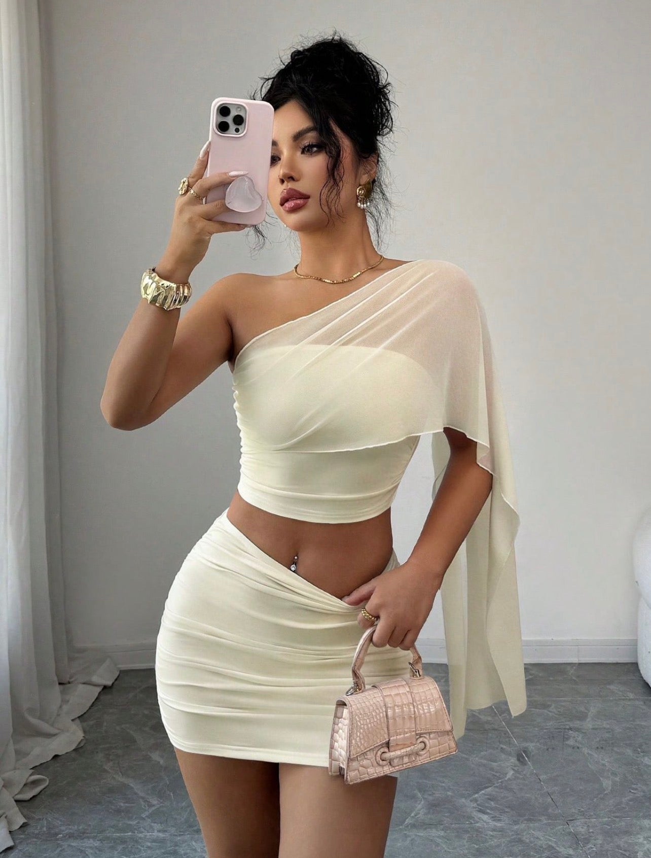 Set Atenas Elegance – Top Asimétrico de Mesh y Minifalda Drapeada
