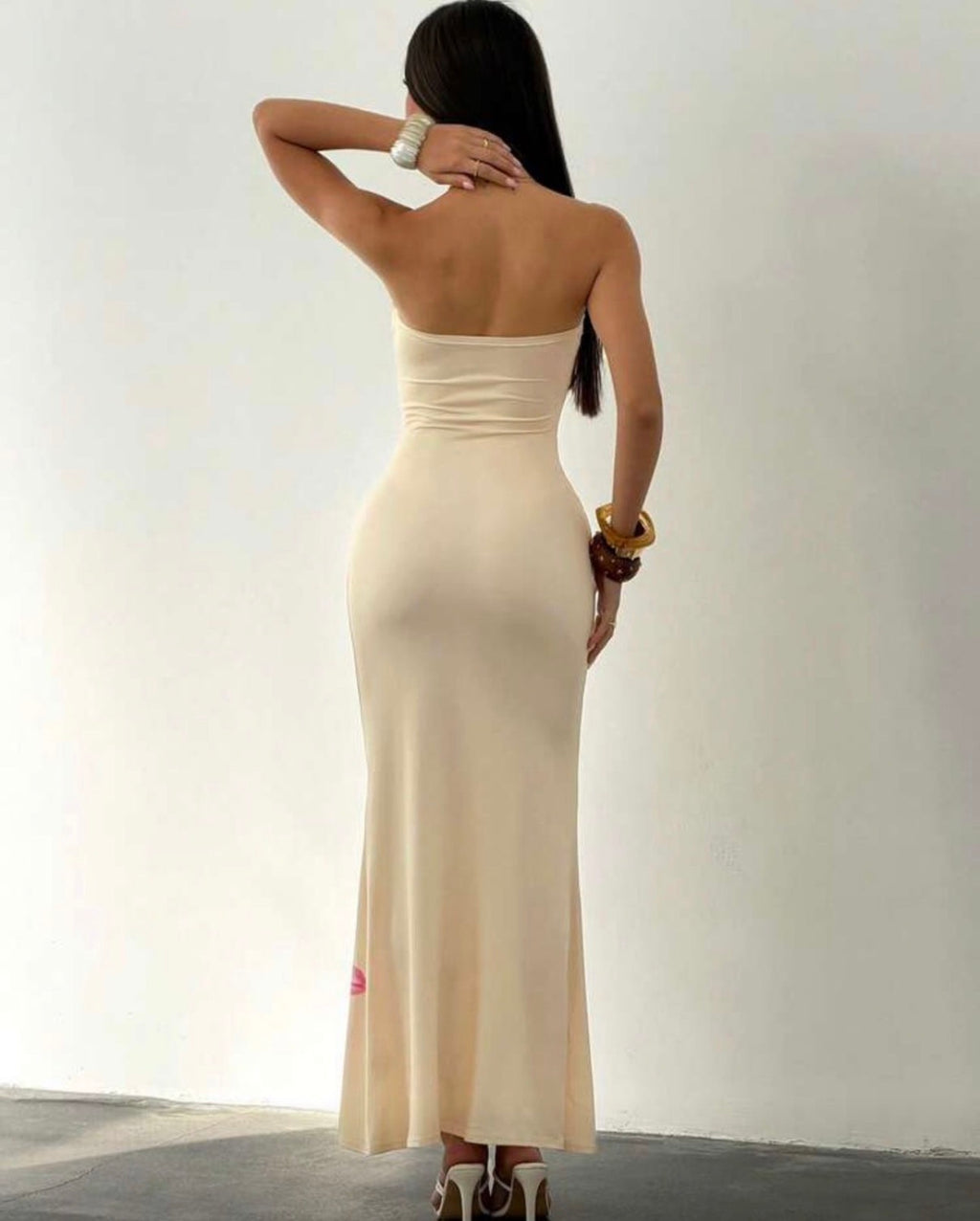 Vestido Maxi Ibiza Glam – Vestido Strapless con Aberturas y Detalle Dorado