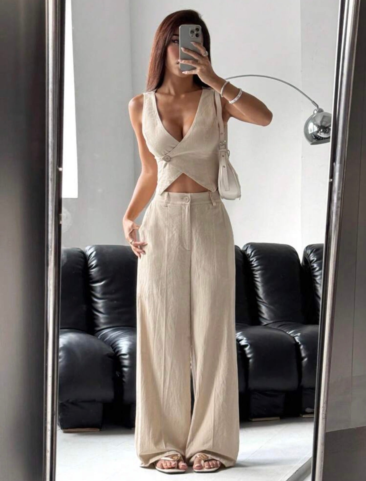 Set Sastrero Tulum – Chaleco Cruzado Crop y Pantalón Wide Leg