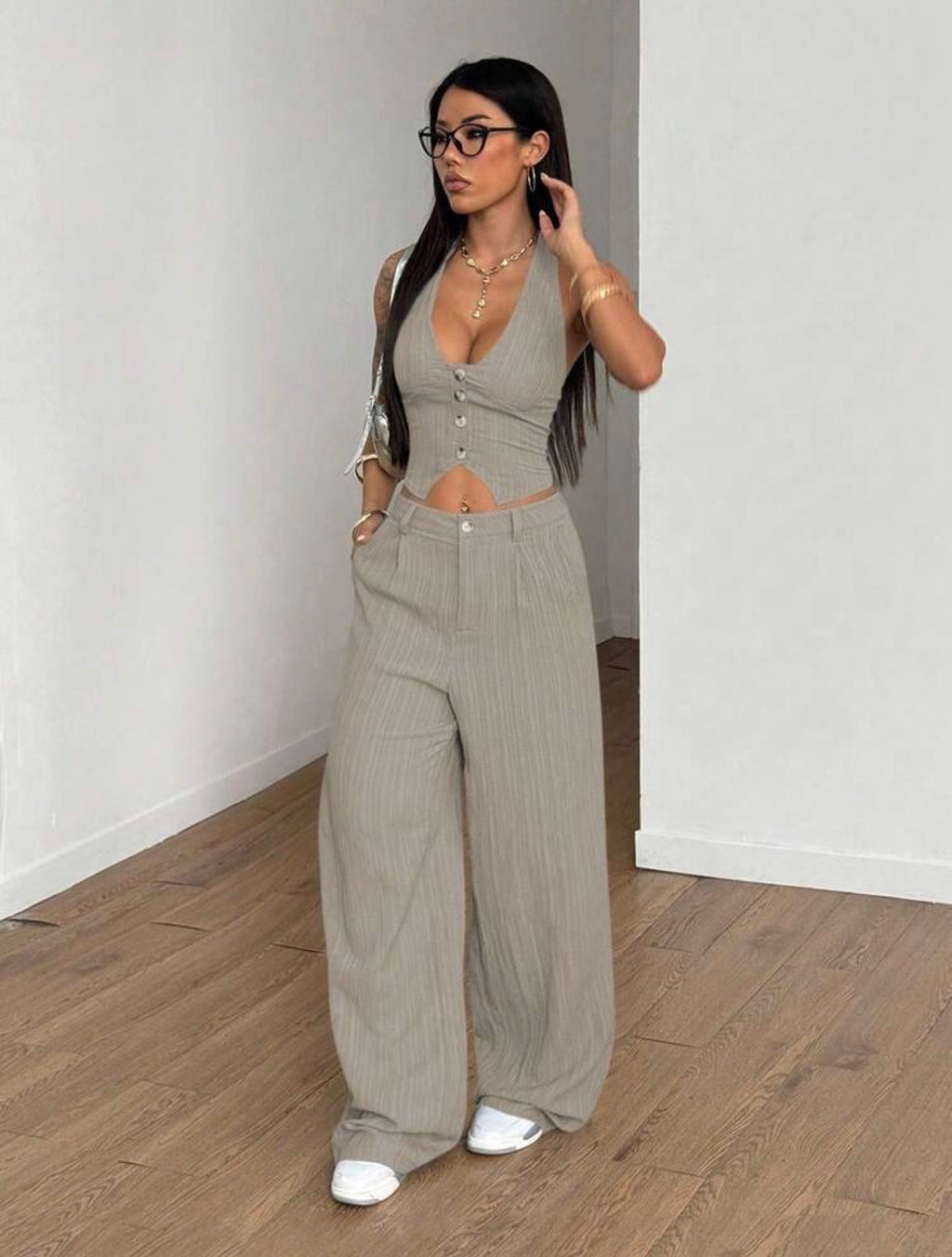 Conjunto Sastrero Danna – Chaleco Halter y Pantalón Wide Leg