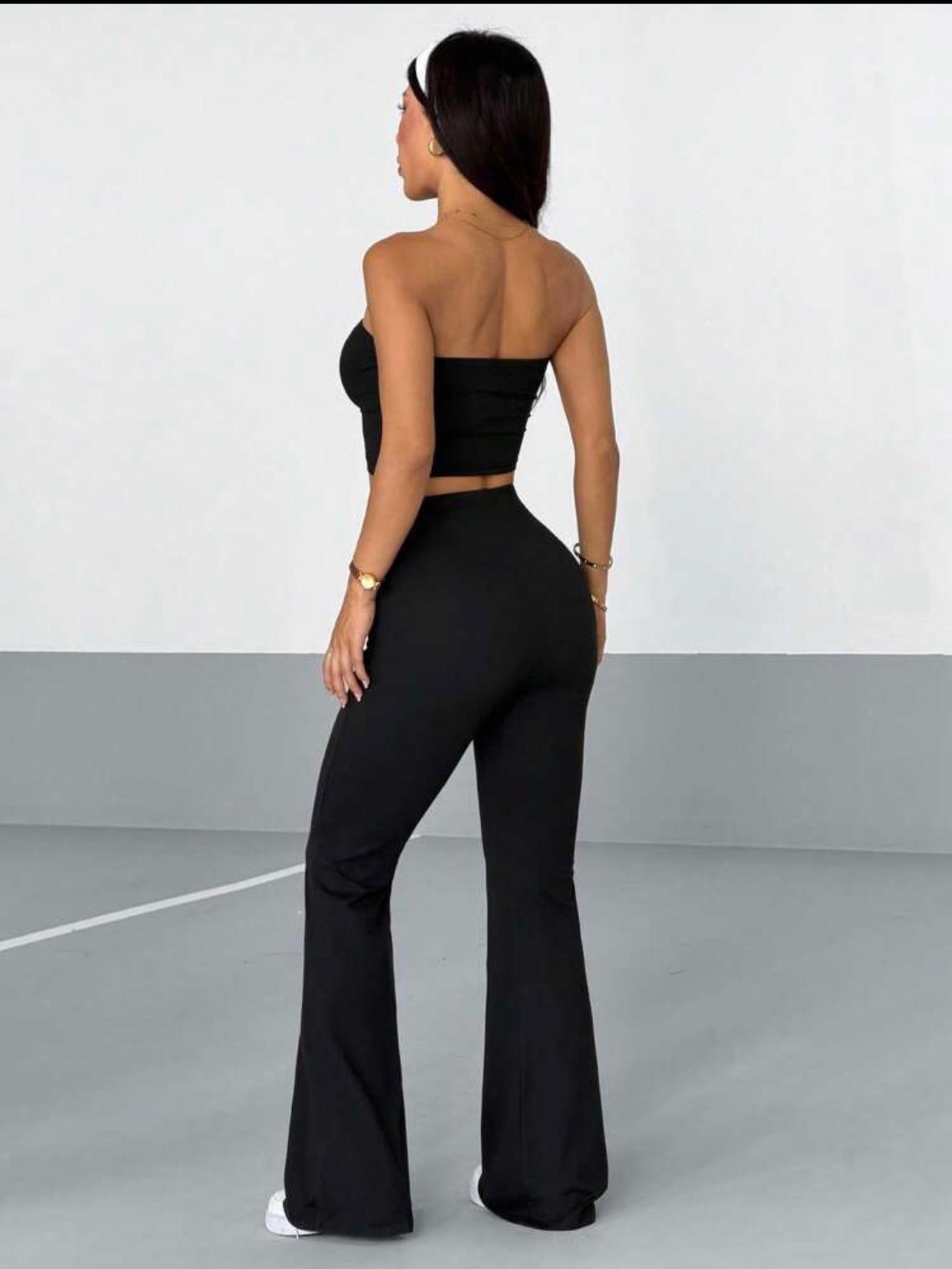 Conjunto Dos Piezas Stratus – Top Strapless y Pantalón Flare