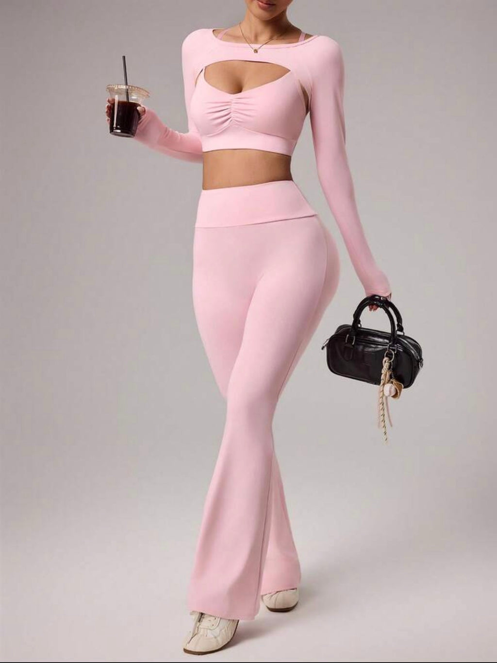 Conjunto Deportivo de 3 Piezas "Pink Rebel" – Confort y Estilo Acampanado
