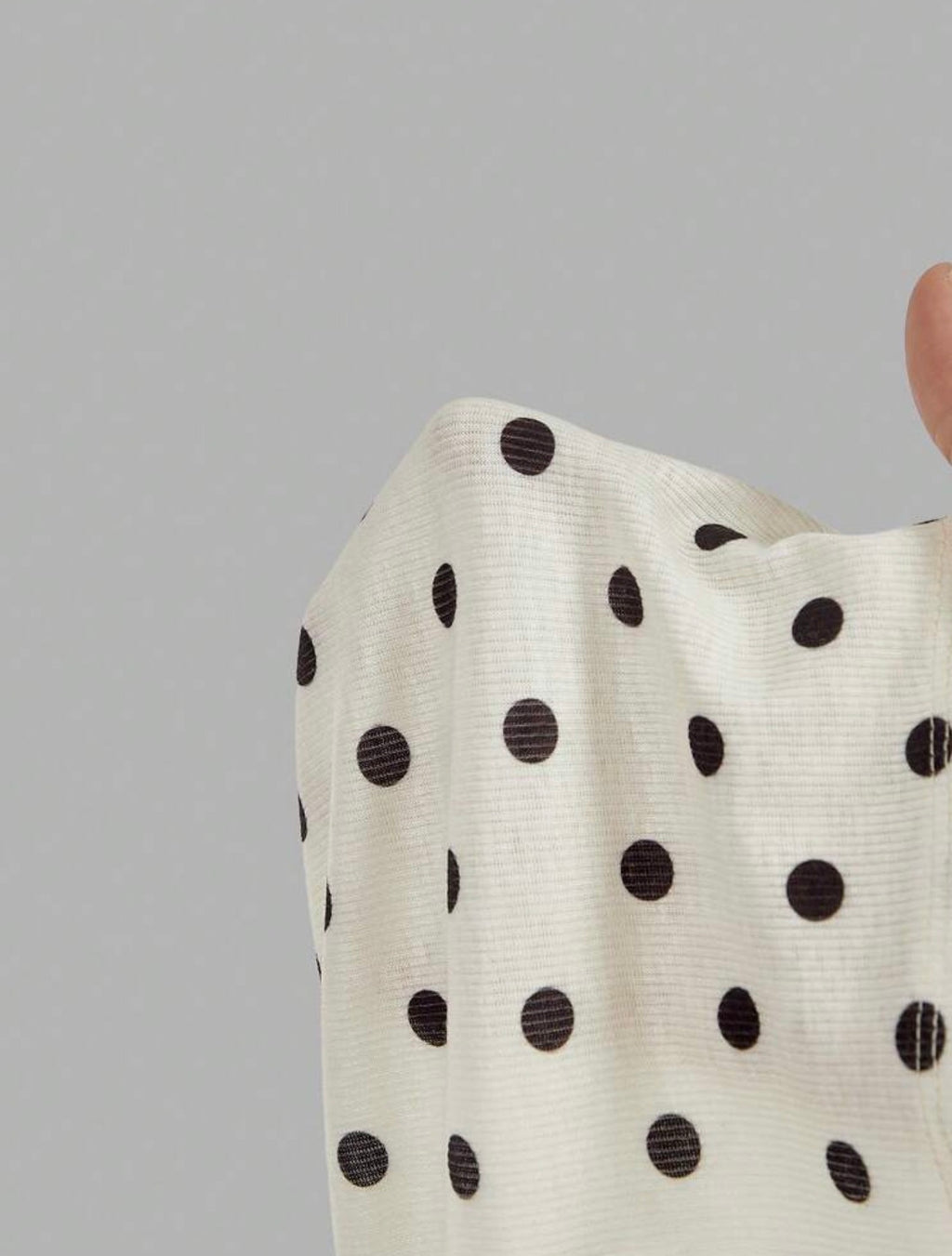 Conjunto de Dos Piezas Corsé y Falda Midi en Gingham de Lunares Retro