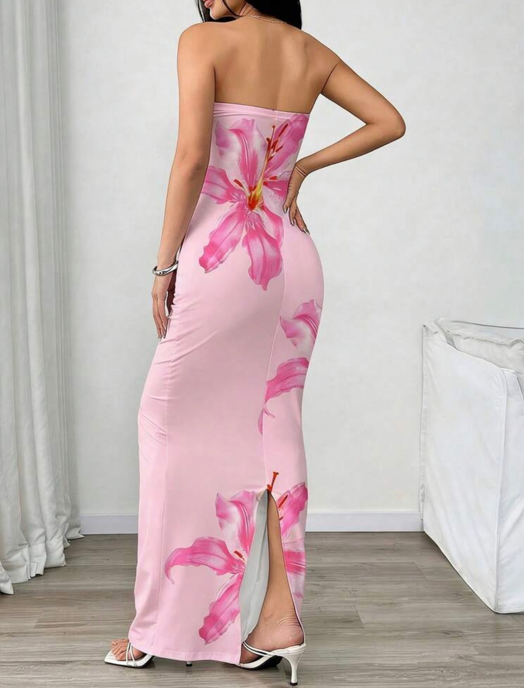 Vestido Maxi Magnolia – Strapless Elástico con Estampa Floral y Tajo