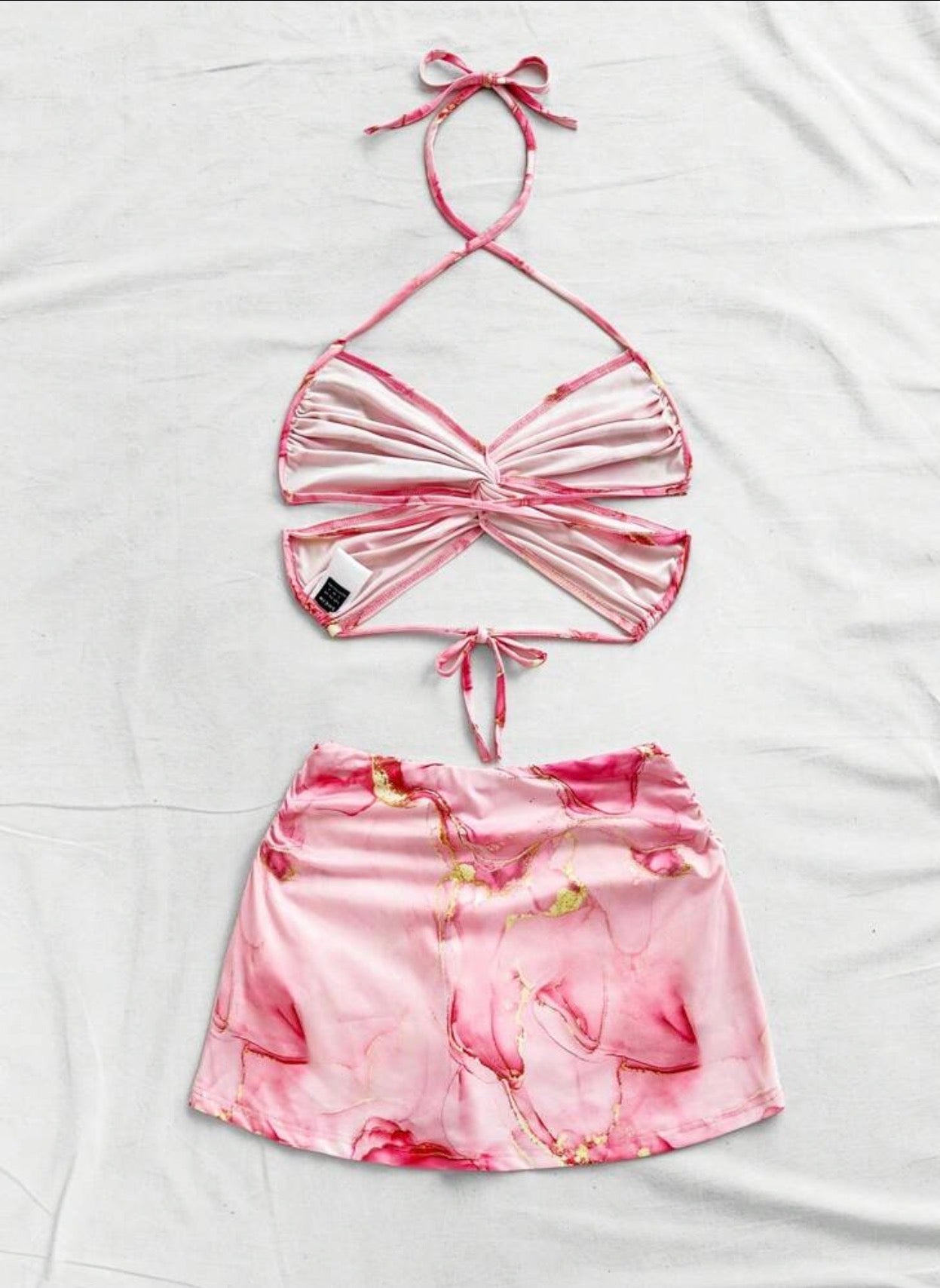 Set de Verano de Dos Piezas – Top Cruzado Estilo Mariposa y Falda Rosa Mármol