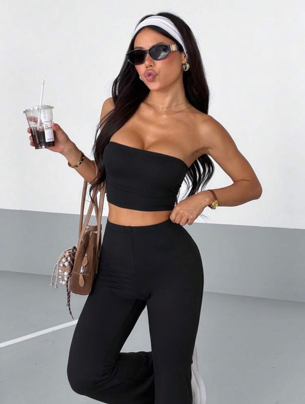 Conjunto Dos Piezas Stratus – Top Strapless y Pantalón Flare