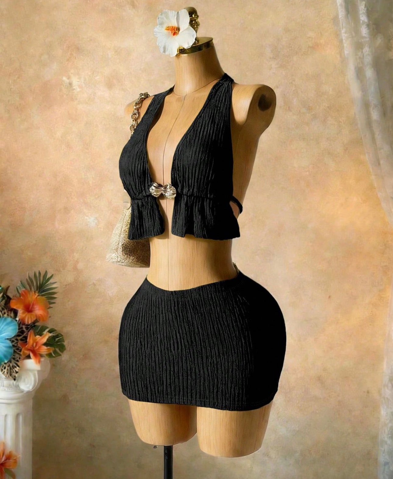 Conjunto de Dos Piezas Set Top Halter y Falda Plisada - Negro