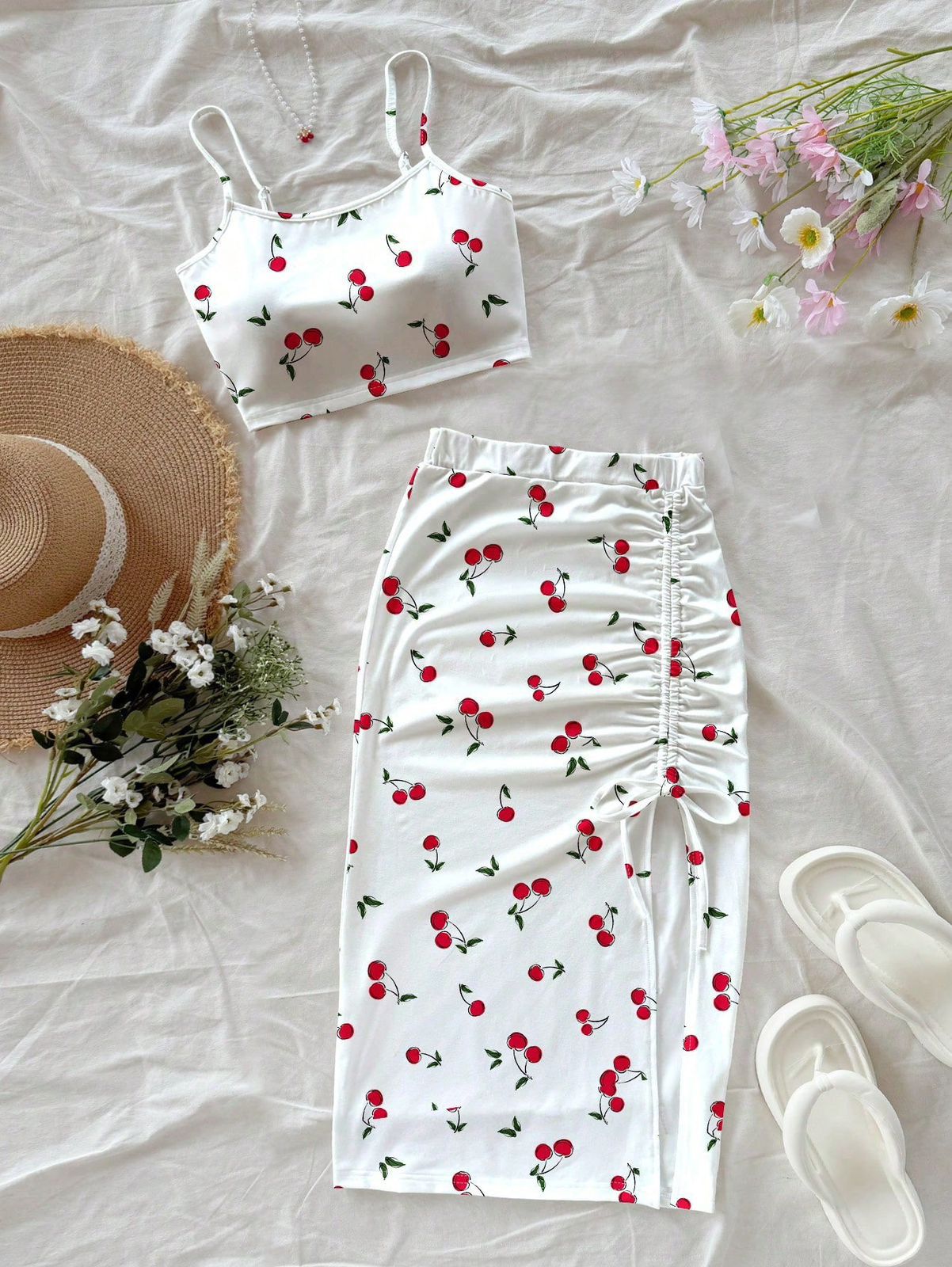 Set "Cherry Sweet" - Conjunto de Top y Falda con Estampado de Cerezas
